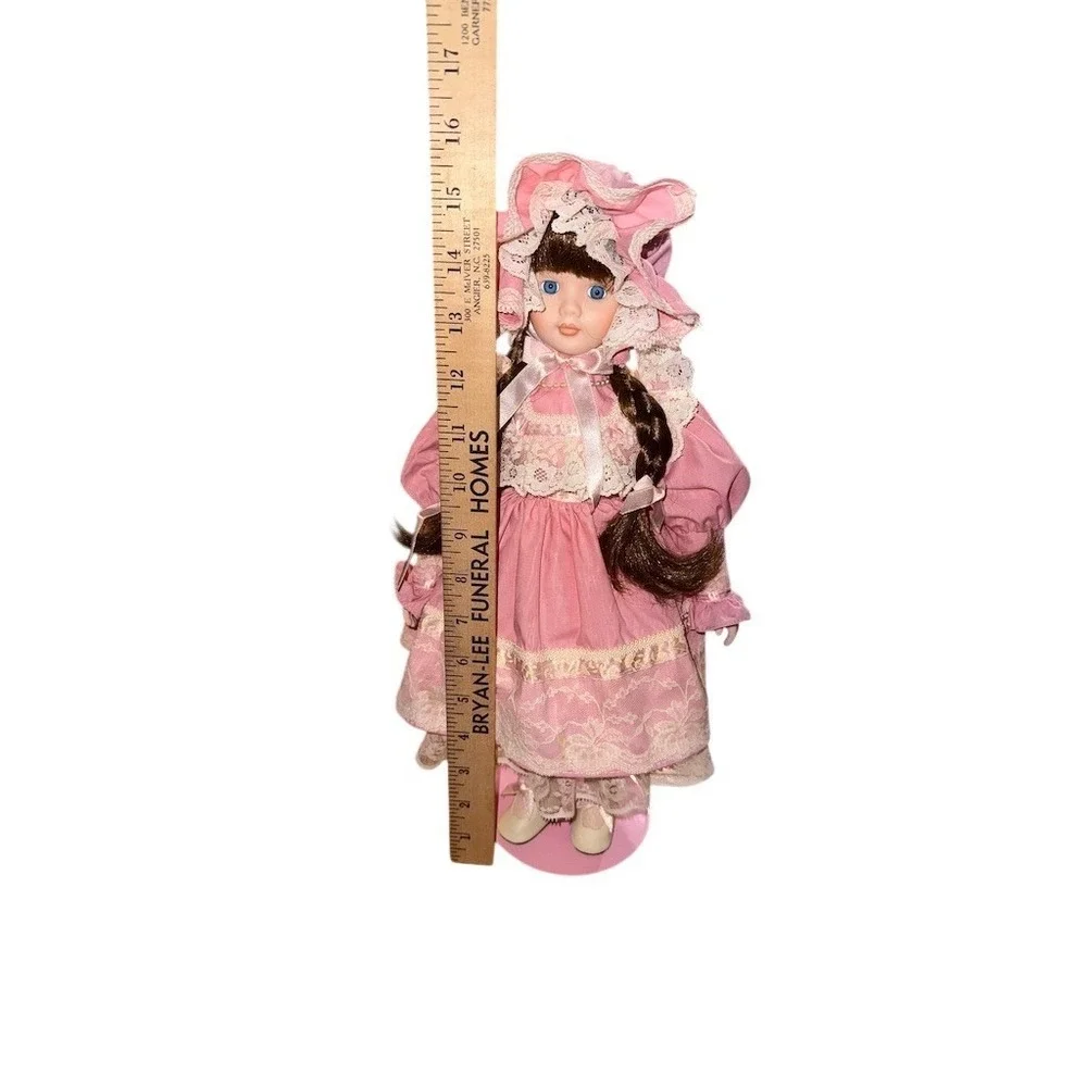 Princess House Katrina Porcelain Collector Doll‎ Pink Lace Dress w/ Stand